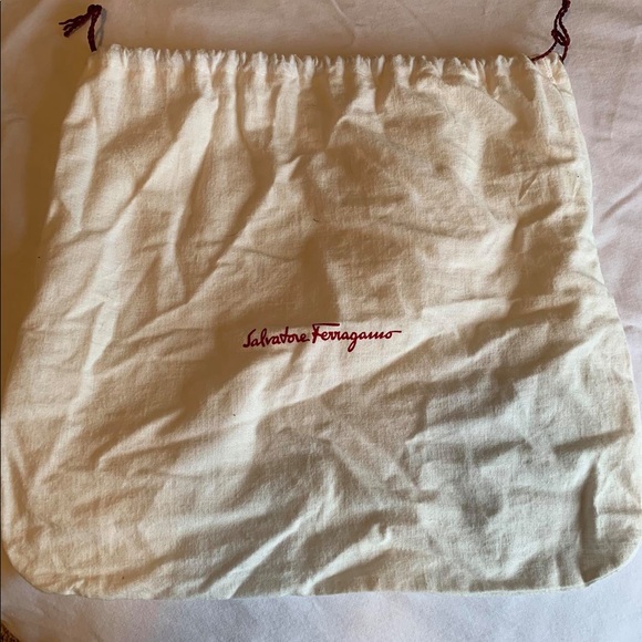 Vintage Salvatore Ferragamo Heels in size 8.5 - Picture 2 of 5